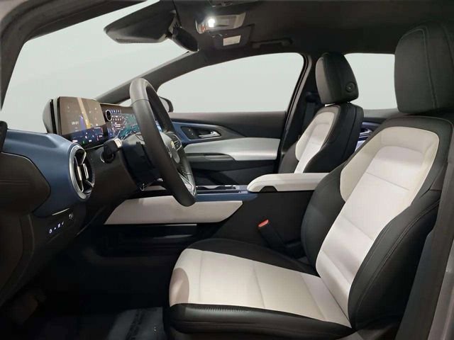 Used 2026 Chevrolet Equinox EV LT image 19