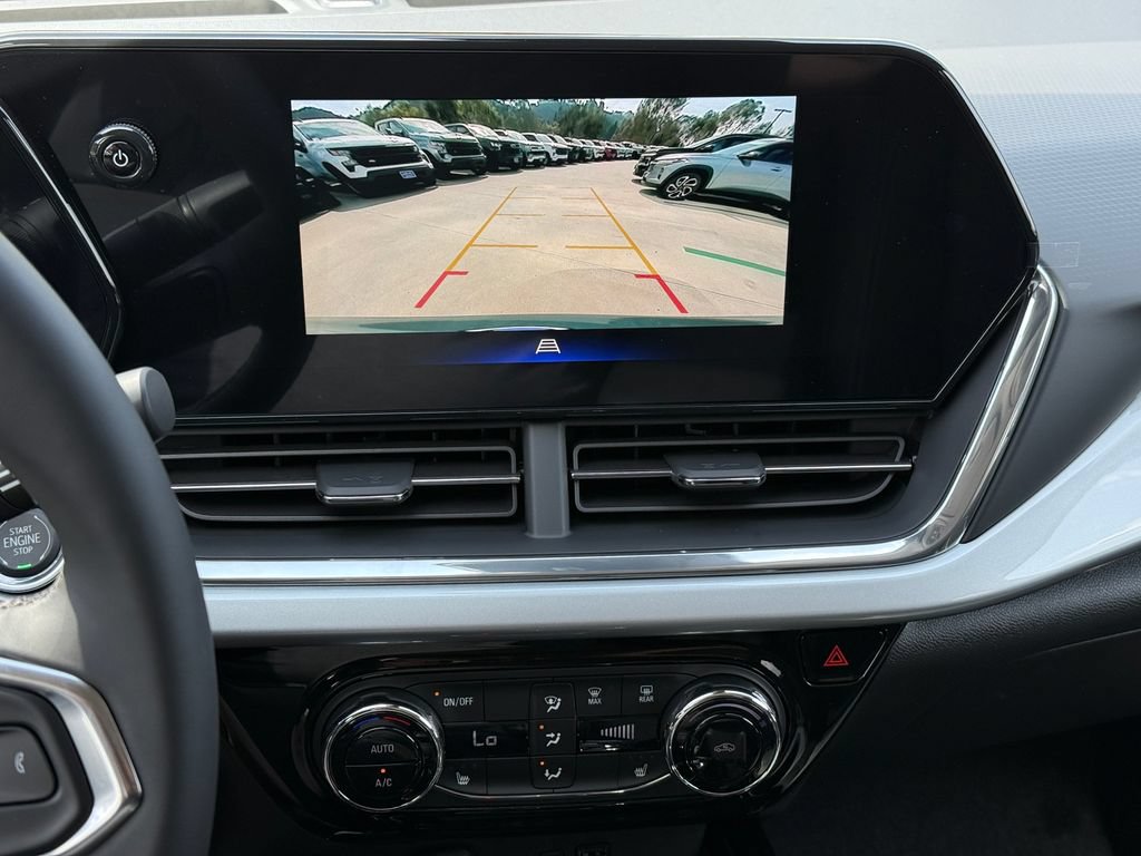 New 2026 Chevrolet Trax LT w/ Driver Confidence Package FWD image 19
