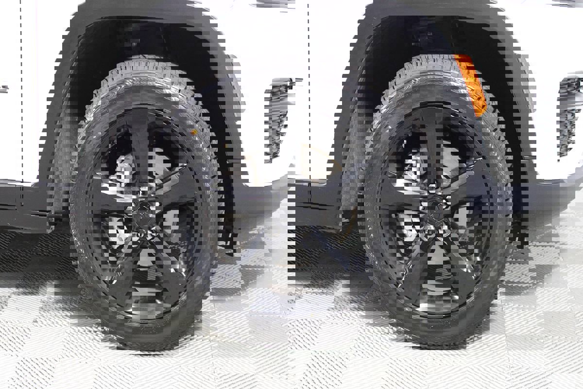 Used 2022 Jeep Grand Cherokee Altitude image 21