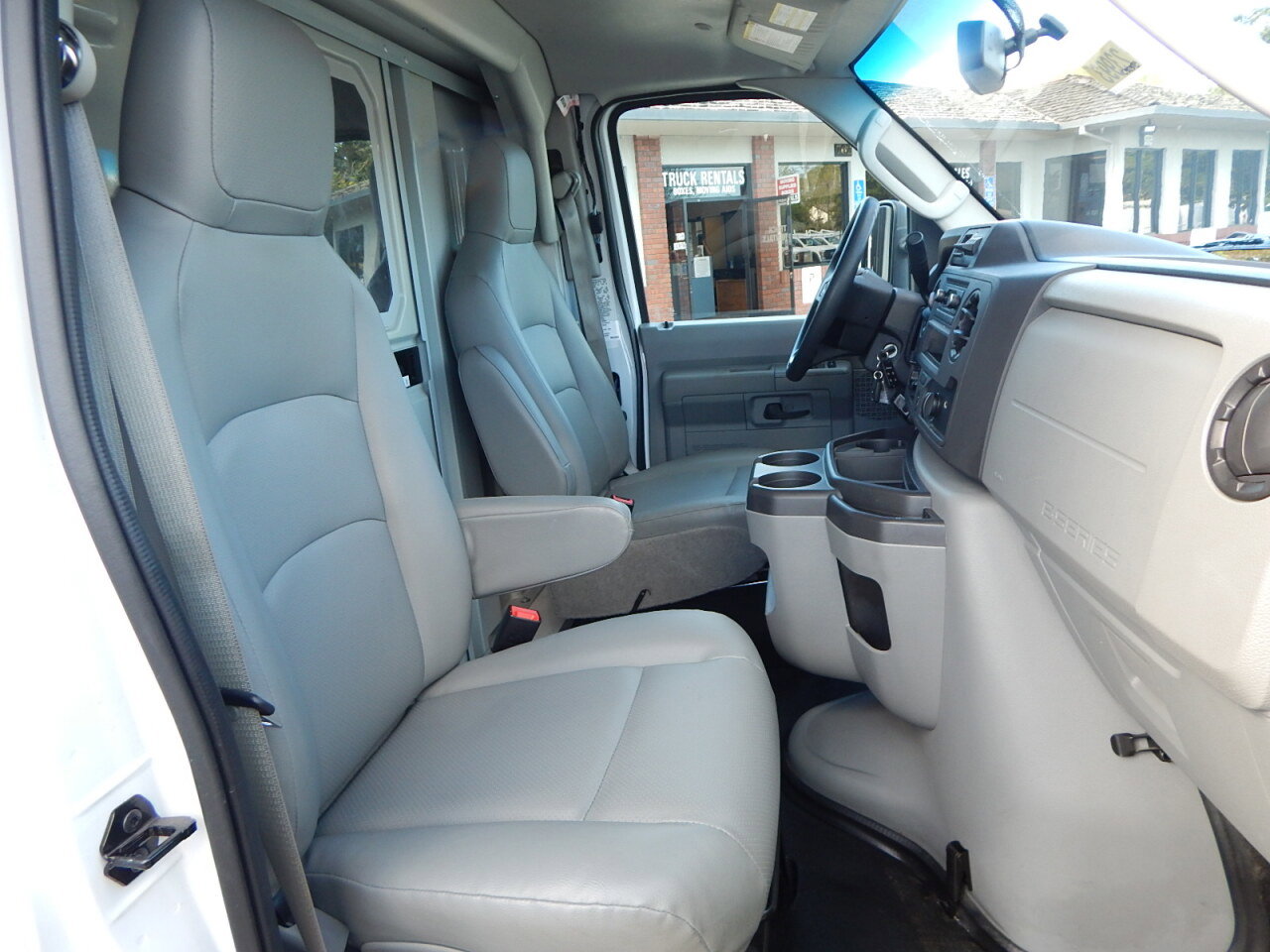 Used 2022 Ford E-450 and Econoline 450 Super Duty w/ Power Windows & Locks Group RWD image 23