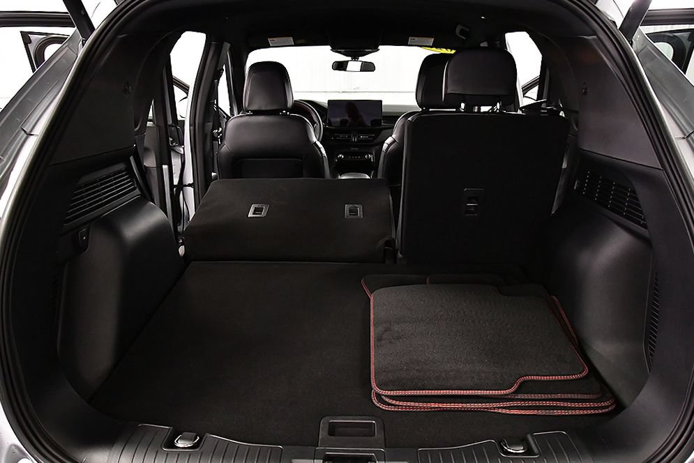 Used 2023 Ford Escape ST-Line w/ Tech Pack #1 AWD/4WD image 31