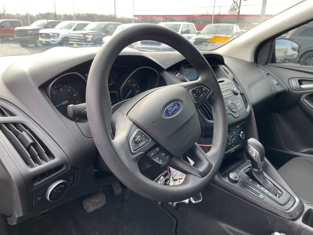Used 2017 Ford Focus SE image 13