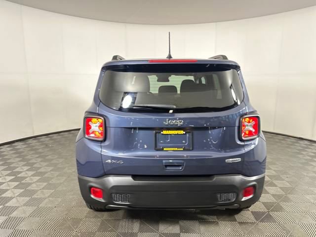 Used 2022 Jeep Renegade Latitude image 4