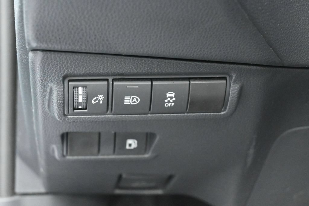 Used 2024 Toyota Corolla Cross AWD Hybrid image 15