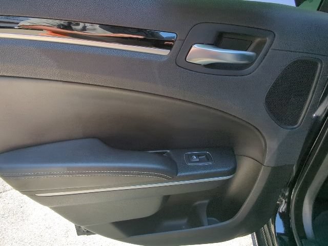 Certified 2023 Chrysler 300 S RWD image 25