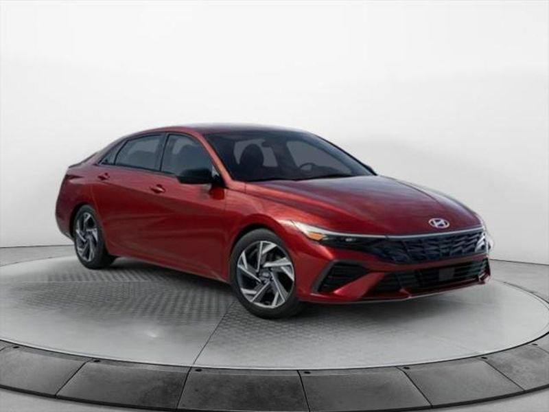 New 2026 Hyundai Elantra SEL Sport Premium image 2