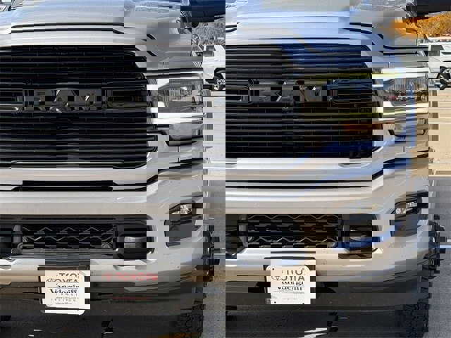 Used 2020 RAM 3500 Laramie w/ Night Edition image 9