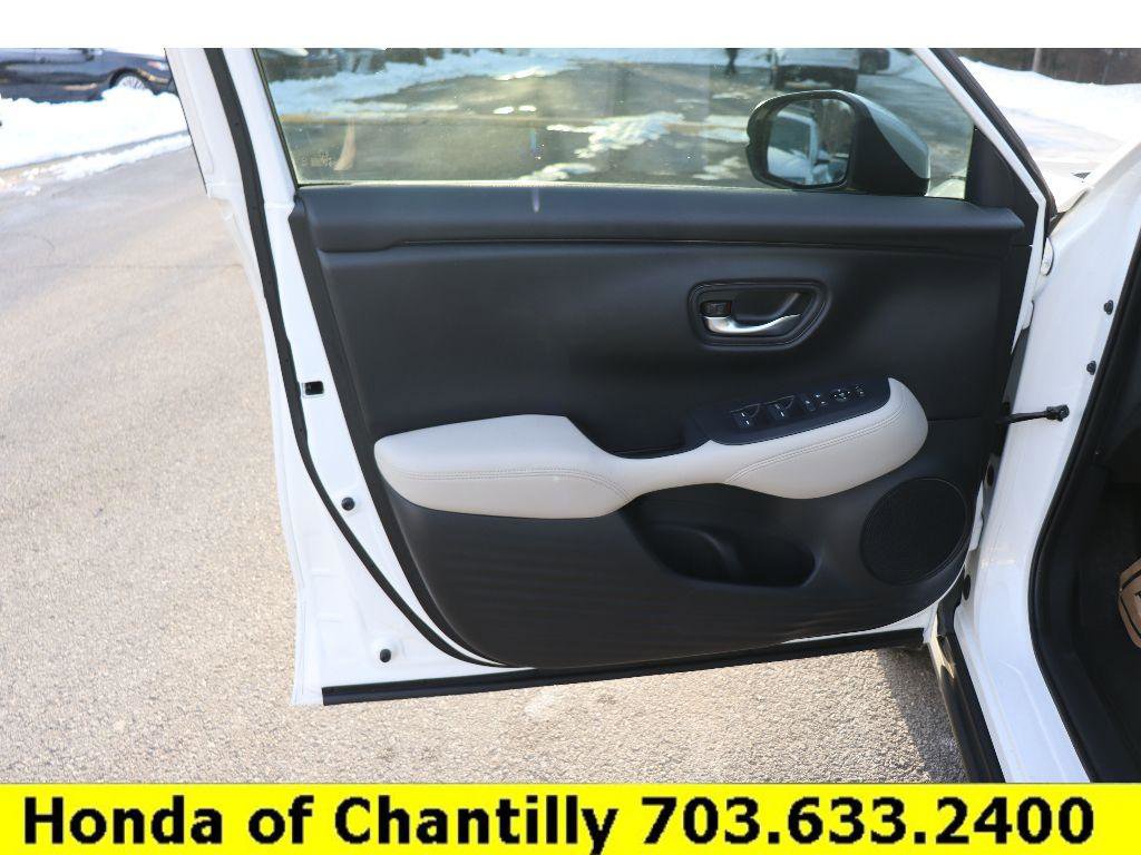 Certified 2024 Honda HR-V LX image 18