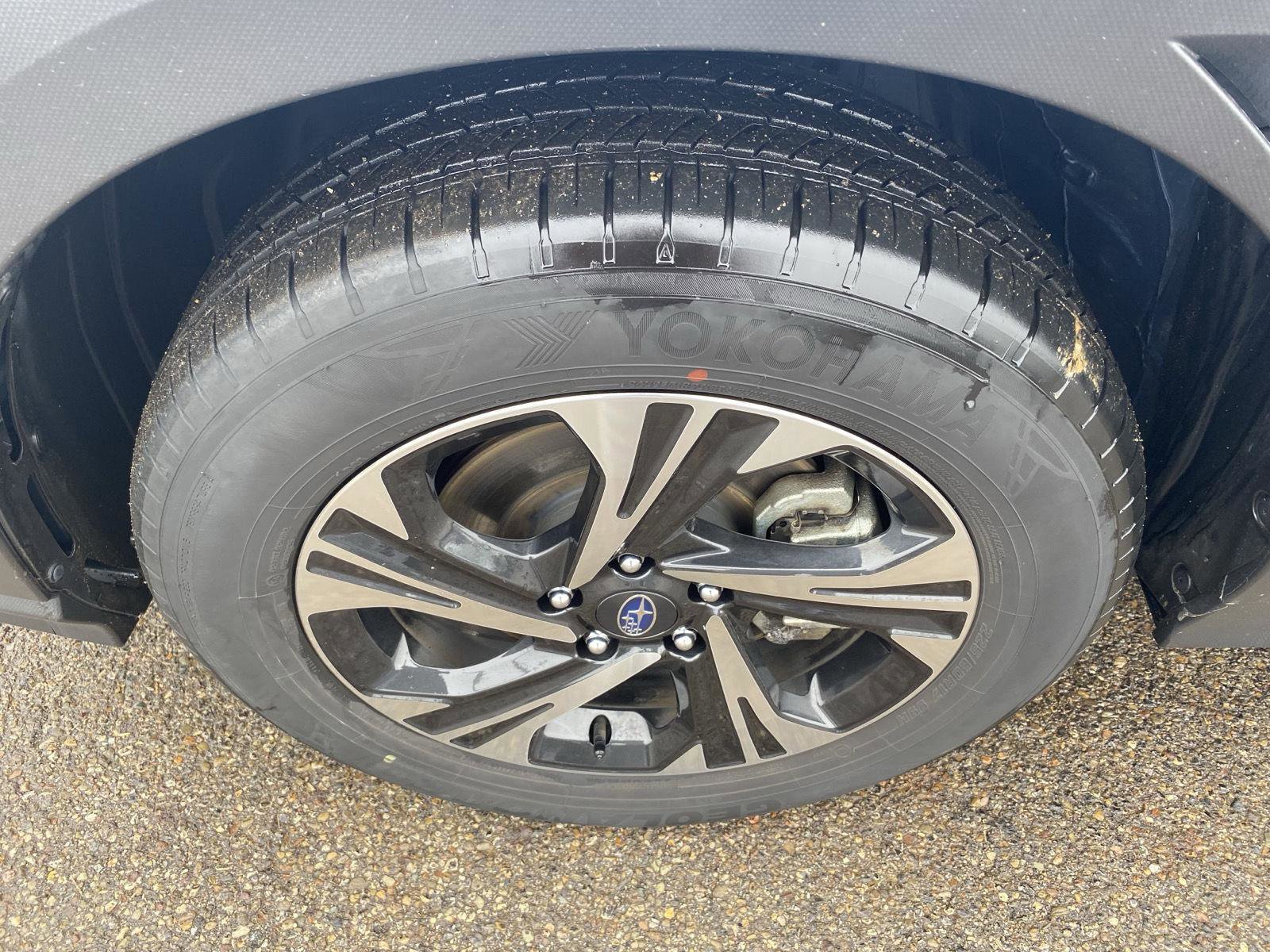 Used 2024 Subaru Crosstrek 2.0i Premium image 32