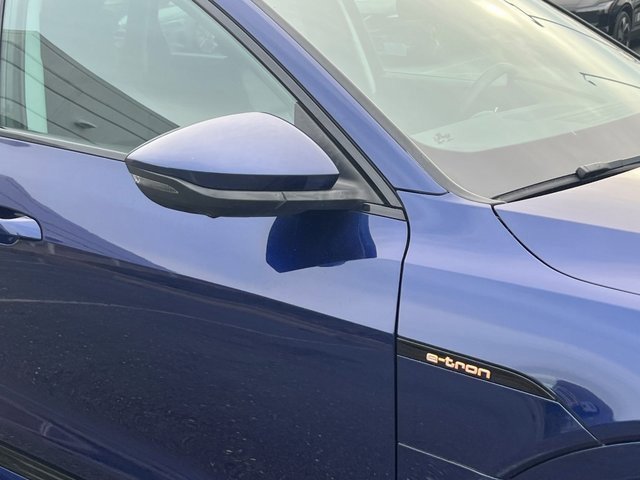 Used 2021 Audi e-tron Premium w/ Convenience Plus Package image 10