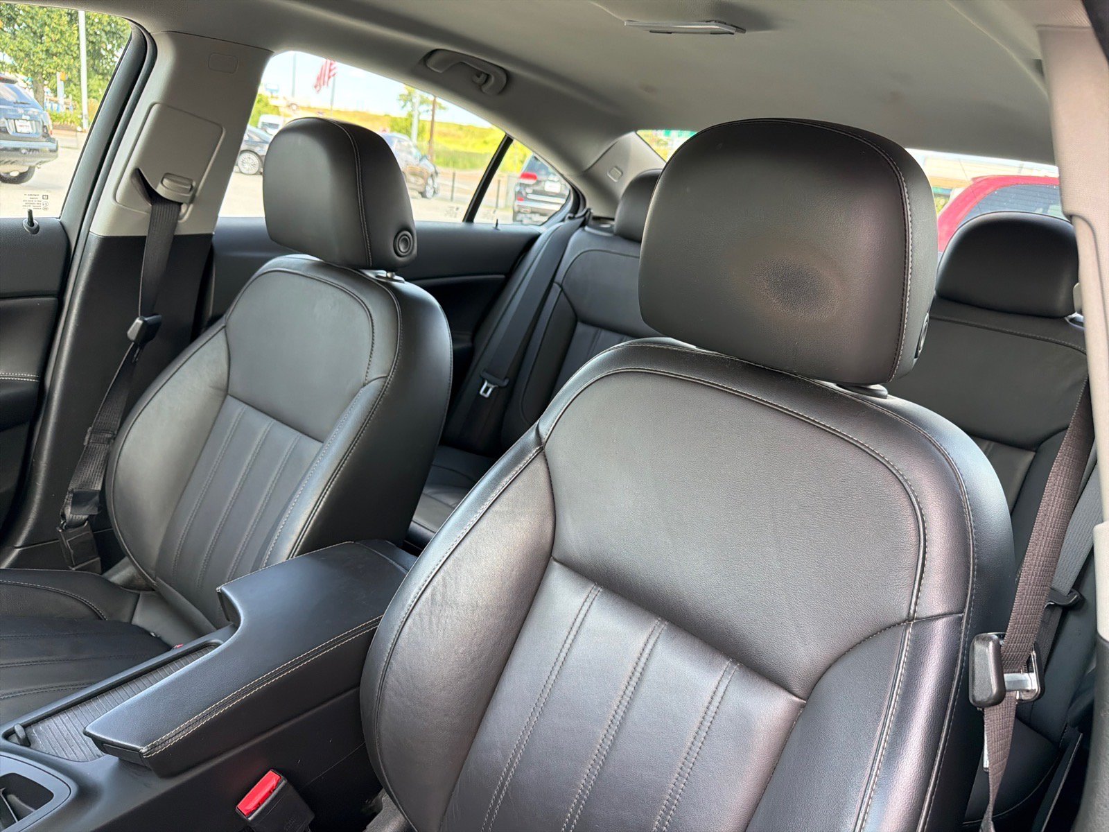 Used 2012 Buick Regal Leather FWD image 18