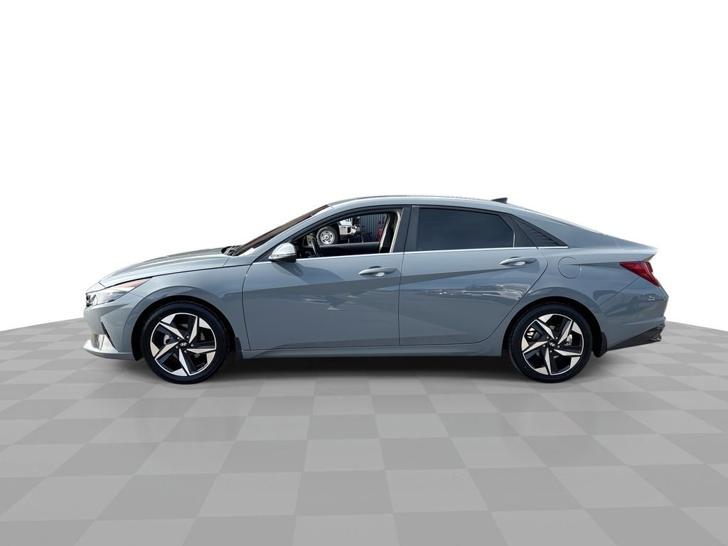 Used 2023 Hyundai Elantra Limited image 6