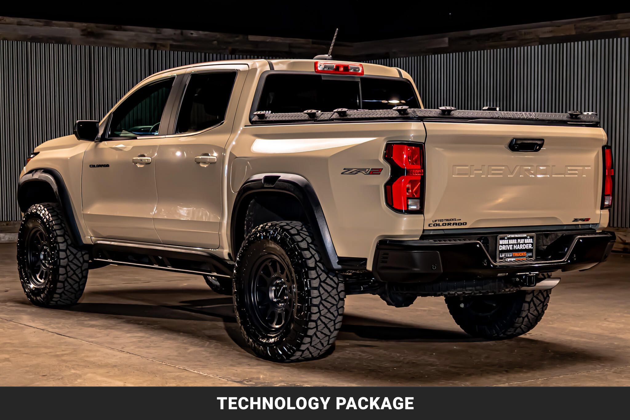 Used 2023 Chevrolet Colorado ZR2 w/ ZR2 Convenience Package III AWD/4WD image 7