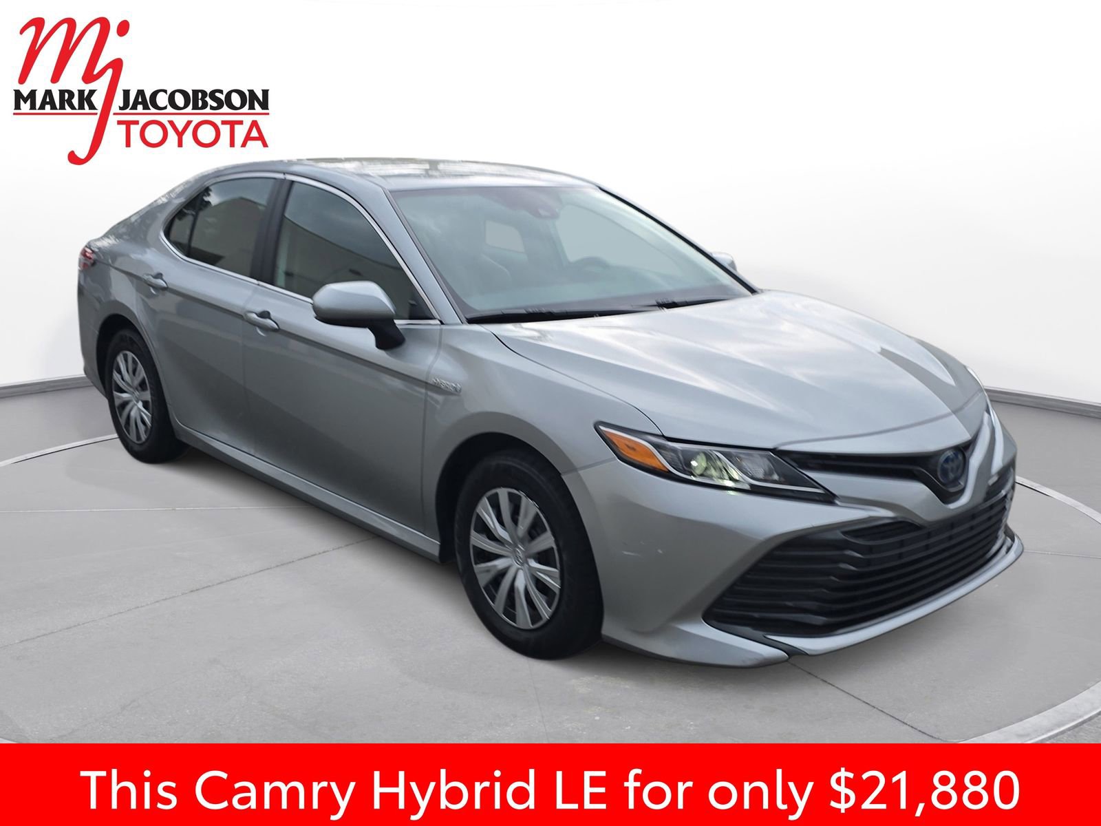 Used 2020 Toyota Camry LE image 5