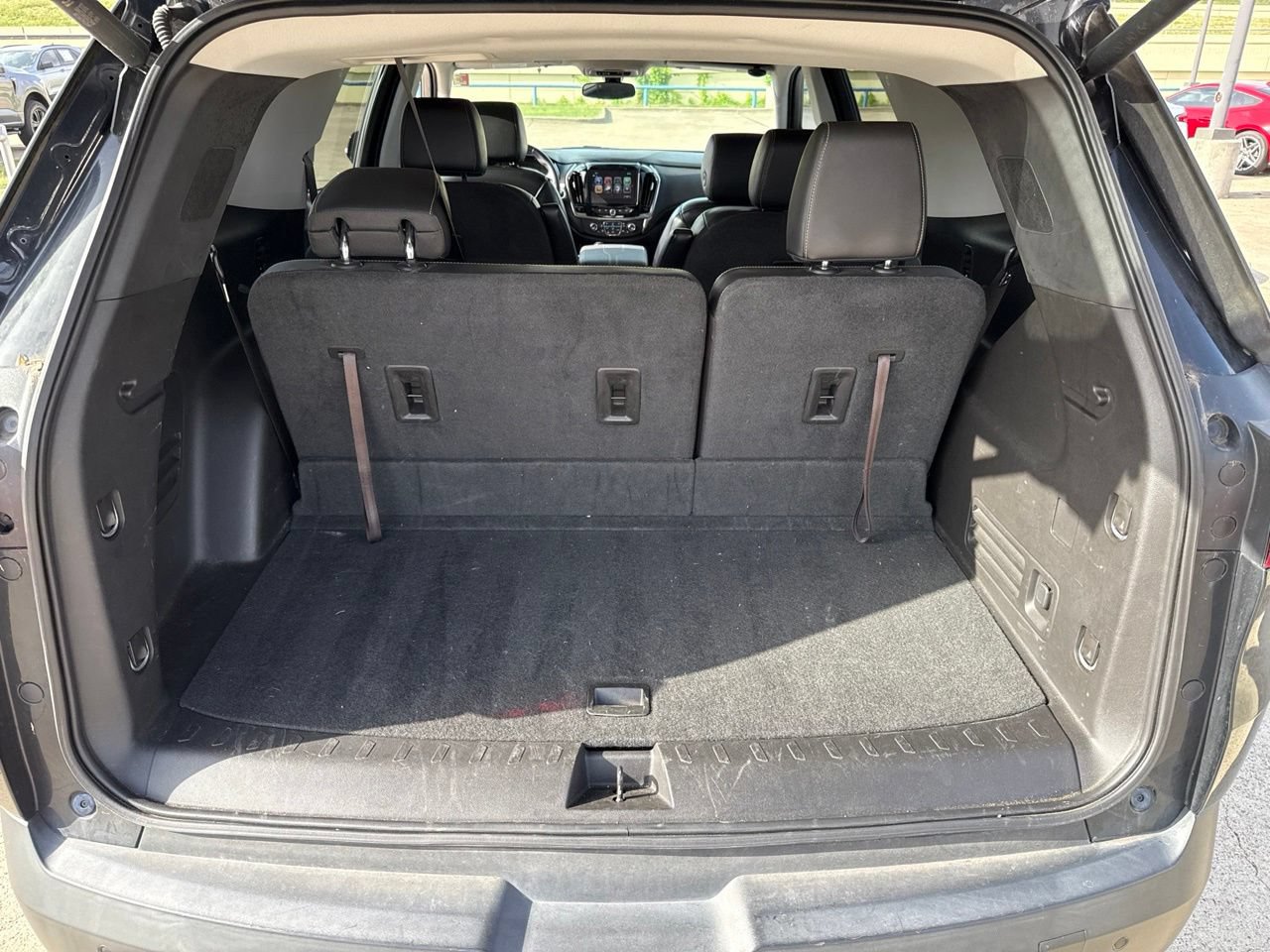 Used 2019 Chevrolet Traverse LT FWD image 10