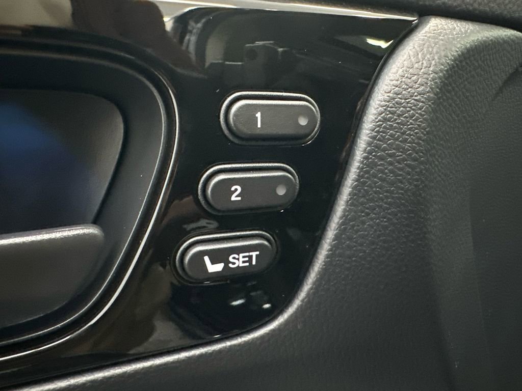 New 2026 Honda Odyssey Touring image 13