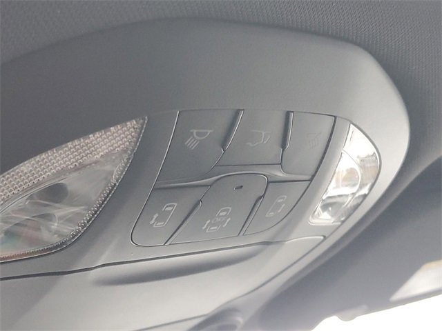 New 2026 Chrysler Pacifica Limited w/ Trailer Tow Group image 32