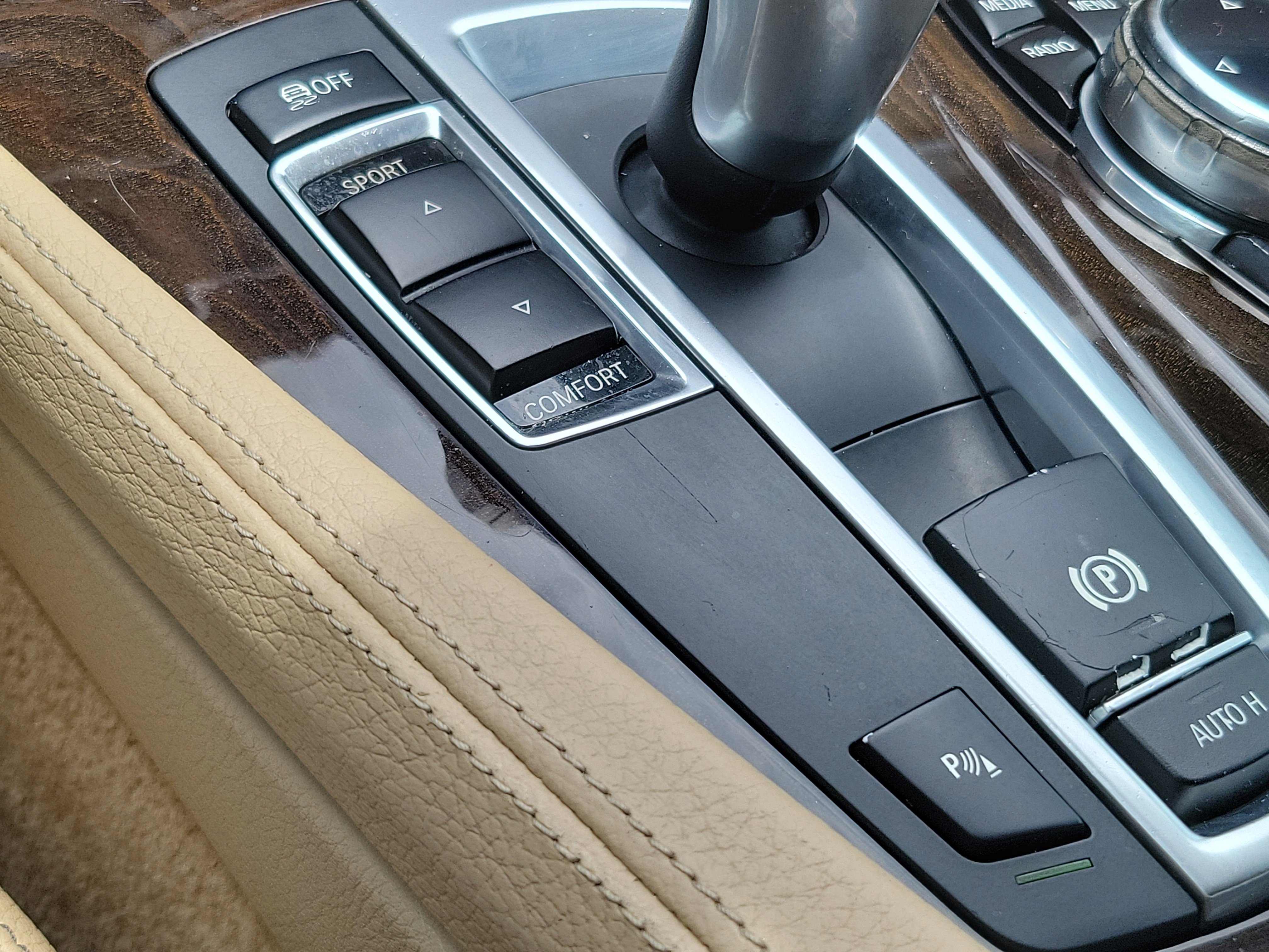 Used 2014 BMW 528i Sedan RWD image 28