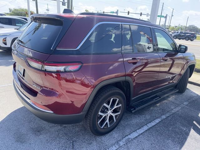 Used 2025 Jeep Grand Cherokee Limited w/ Trailer Tow Package image 6