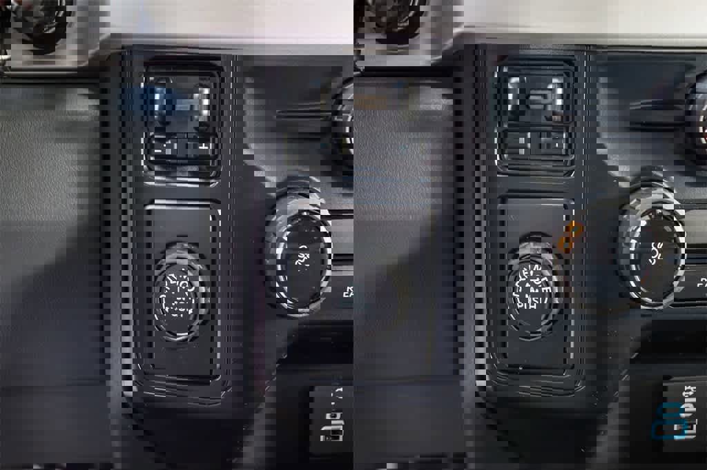 New 2026 Ford F350 XL w/ XL Chrome Package image 21