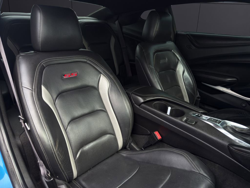 Used 2017 Chevrolet Camaro SS image 14