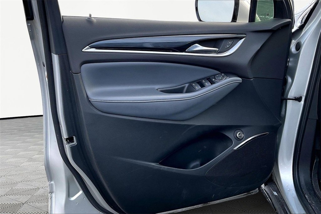 Used 2021 Buick Enclave Preferred image 21