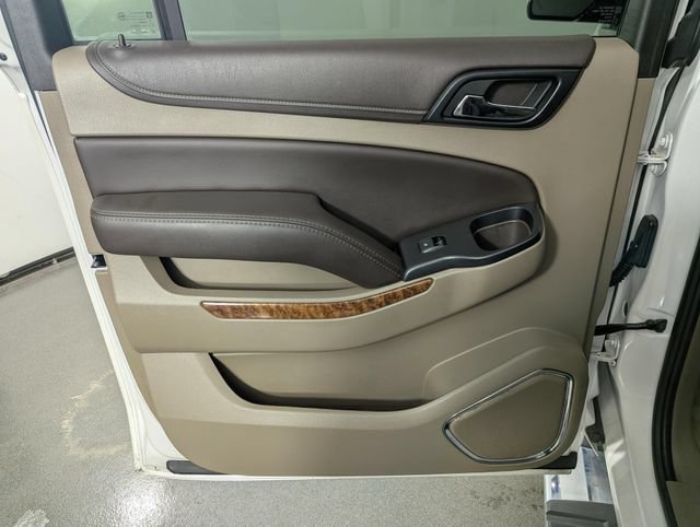 Used 2017 Chevrolet Suburban Premier AWD/4WD image 21