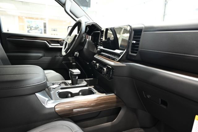 New 2026 Chevrolet Silverado 1500 RST w/ RST All Star Premium Package AWD/4WD image 16