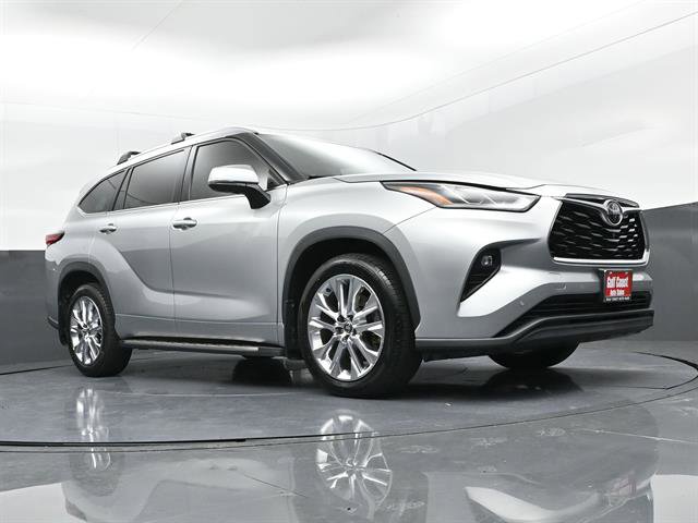 Used 2021 Toyota Highlander Limited FWD image 30