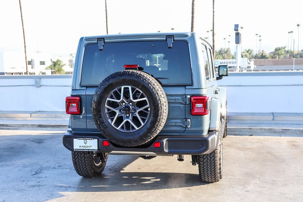 New 2026 Jeep Wrangler Unlimited Sahara AWD/4WD image 9