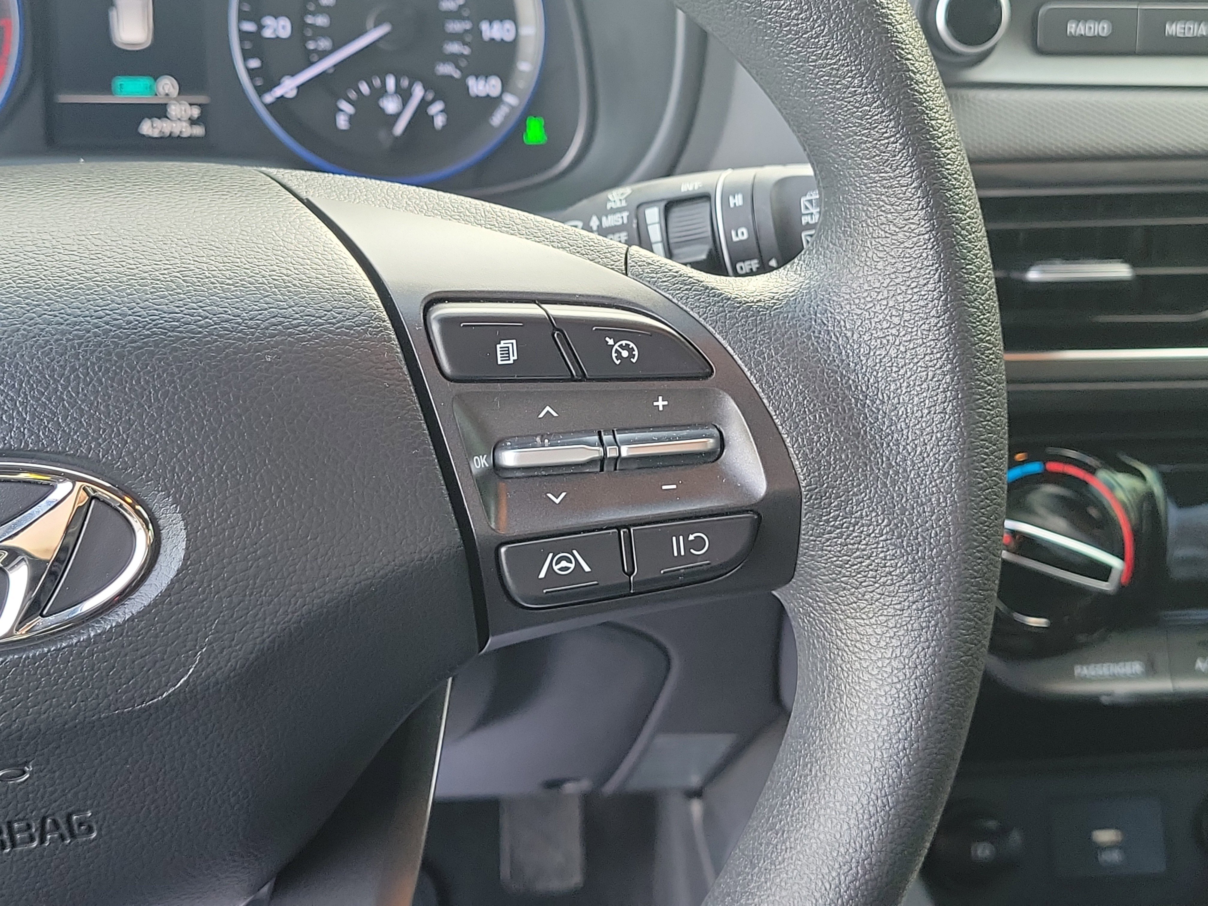 Used 2023 Hyundai Kona SEL image 22