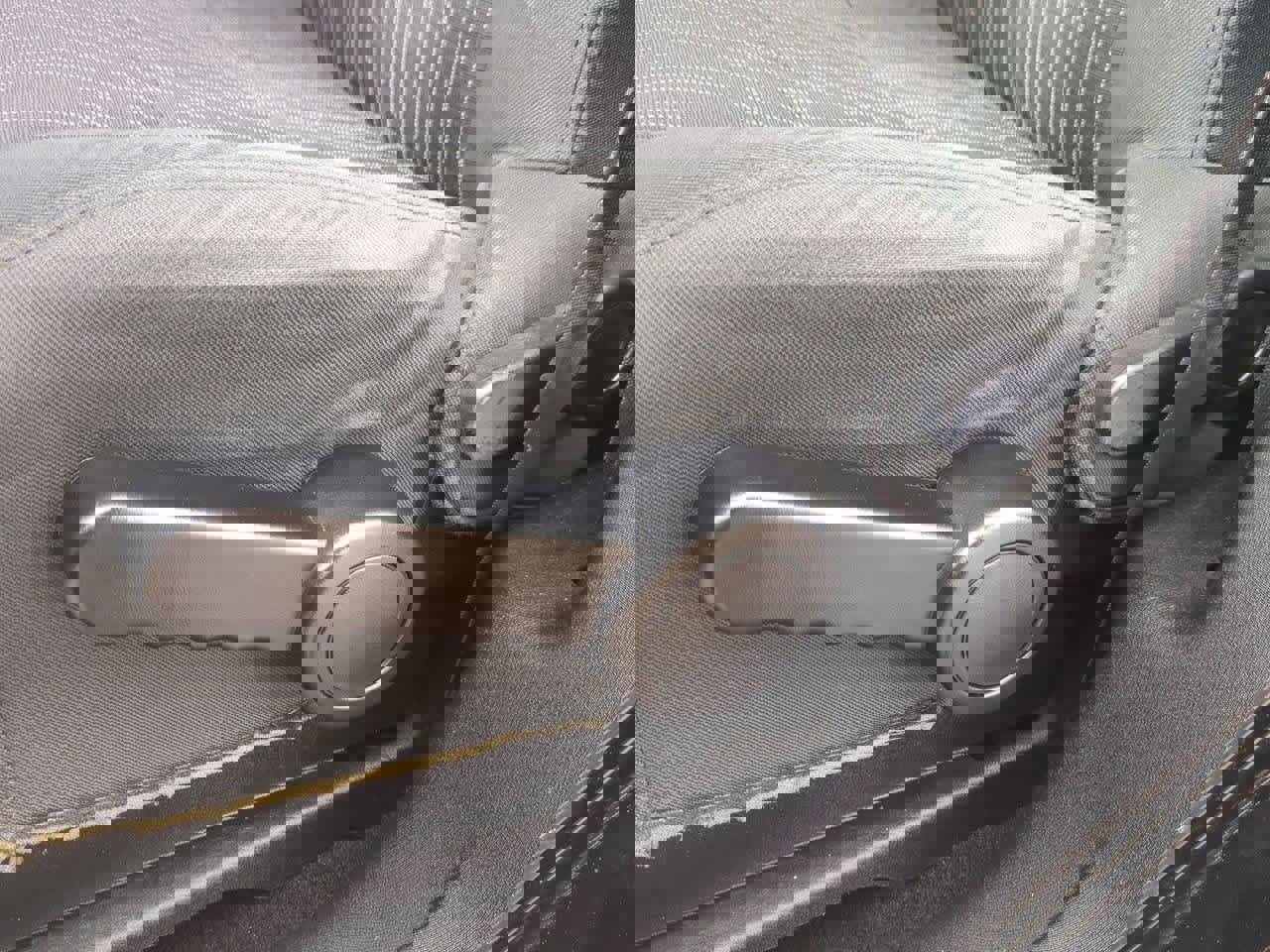 Used 2012 Jeep Wrangler Sport image 16