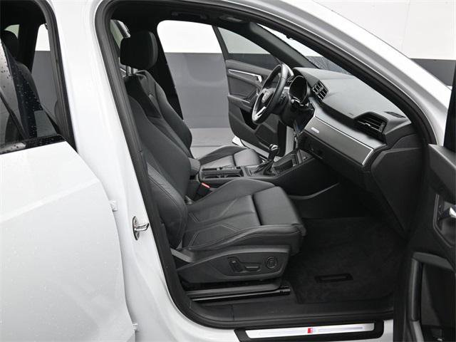 Used 2023 Audi Q3 2.0T Premium Plus w/ Premium Plus Package image 36