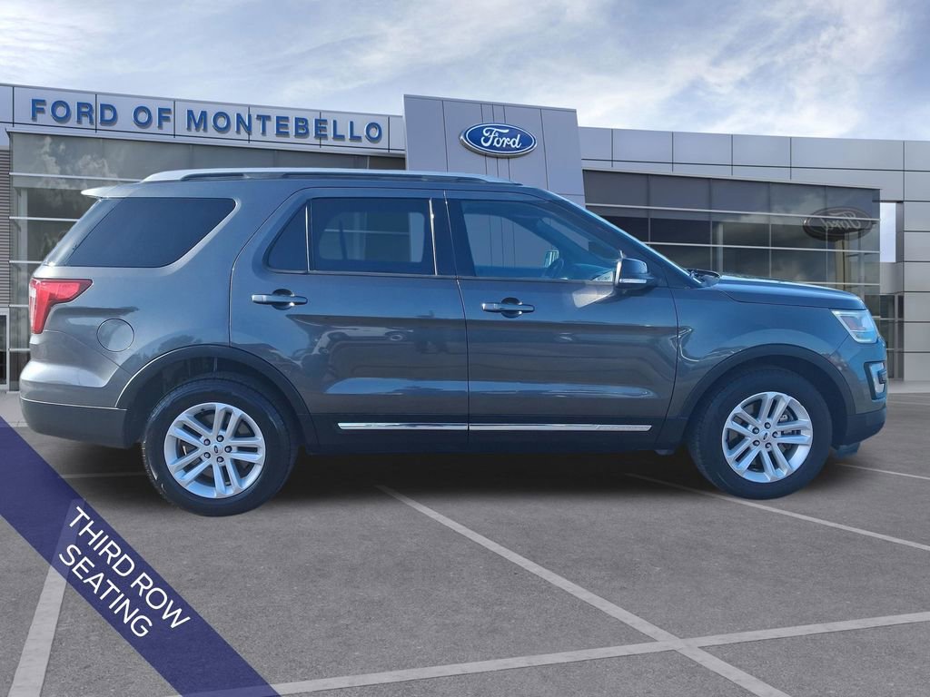 Used 2017 Ford Explorer XLT w/ Equipment Group 201A FWD image 2