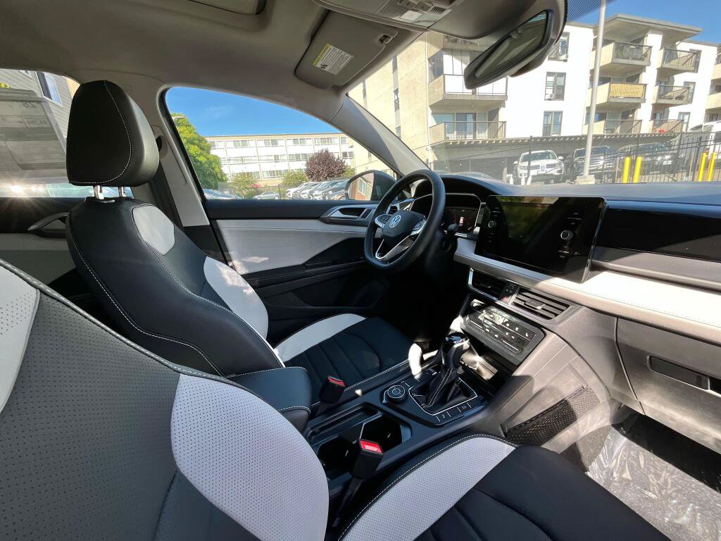 New 2026 Volkswagen Taos SEL AWD/4WD image 18
