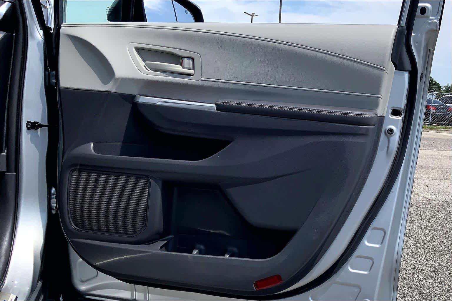 Used 2021 Toyota Sienna LE FWD image 22