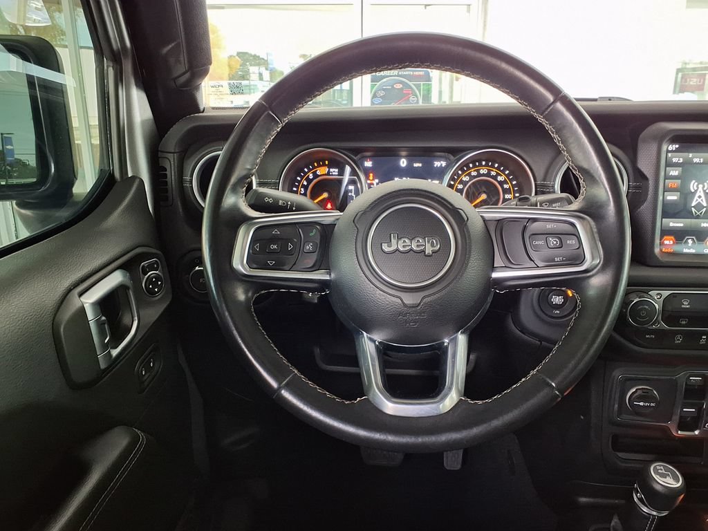 Used 2019 Jeep Wrangler Unlimited Sahara AWD/4WD image 17