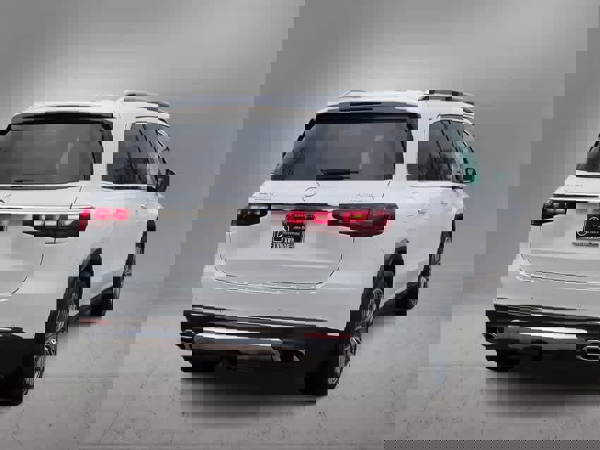 Used 2025 Mercedes-Benz GLS 450 4MATIC image 8