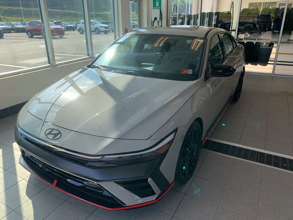 New 2025 Hyundai Elantra N image 2