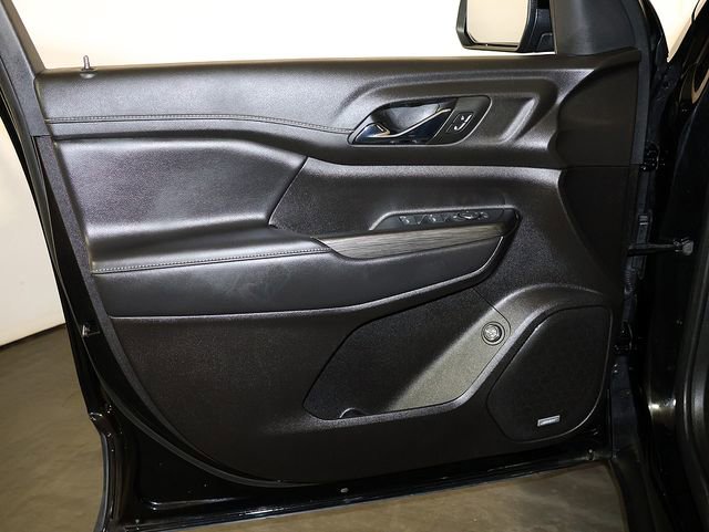 Used 2023 GMC Acadia SLT w/ Elevation Edition AWD/4WD image 24