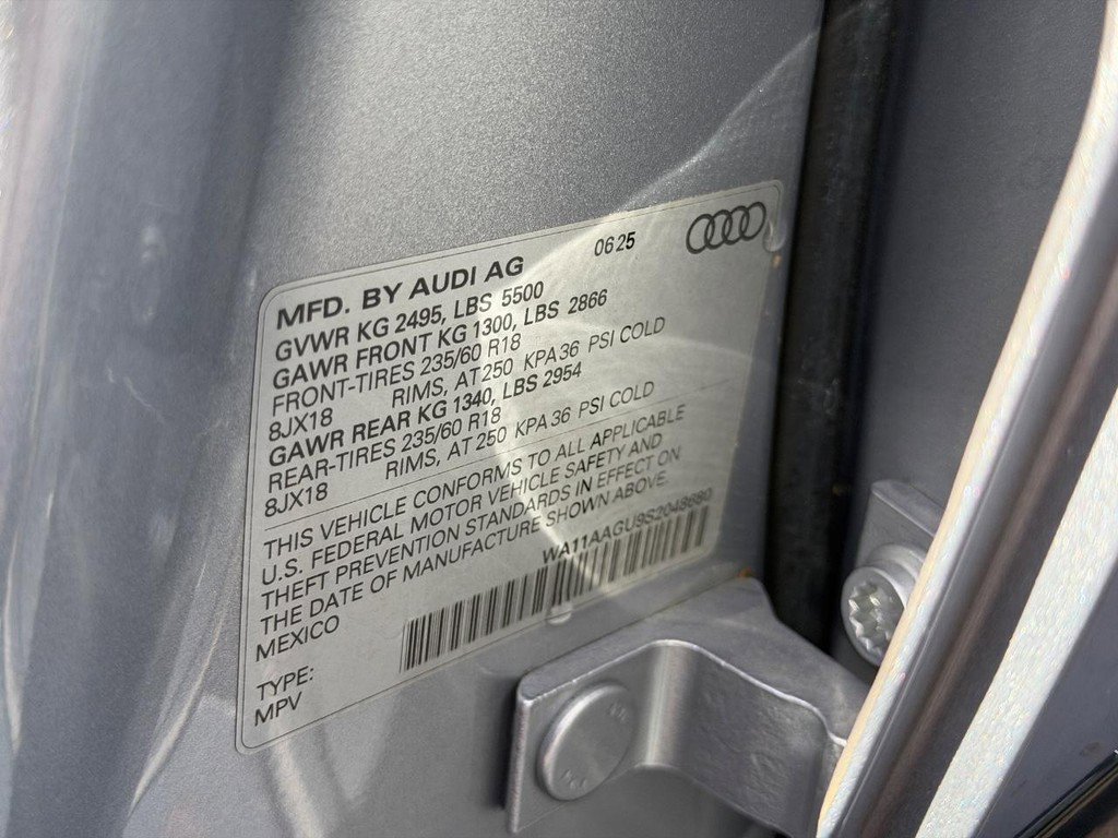 Used 2025 Audi Q5 Premium w/ Convenience Package AWD/4WD image 22