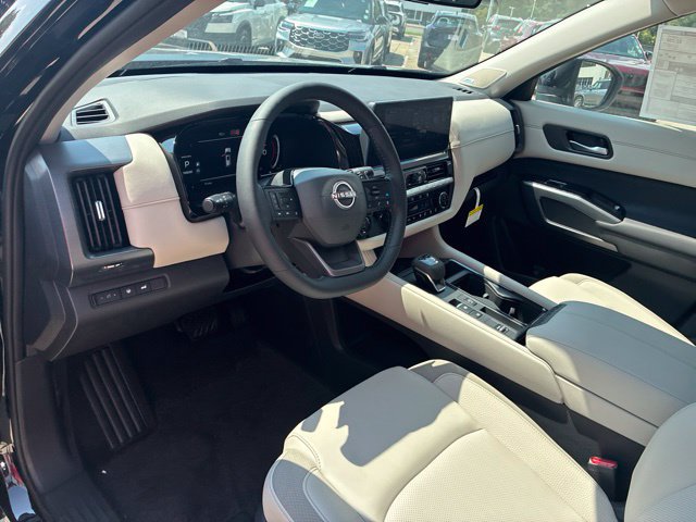 New 2026 Nissan Pathfinder SL w/ SL Premium Package FWD image 10