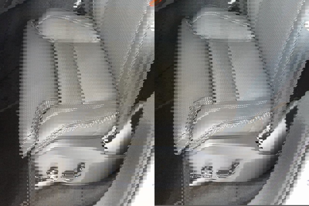 New 2026 Volvo XC90 B6 Ultra image 14