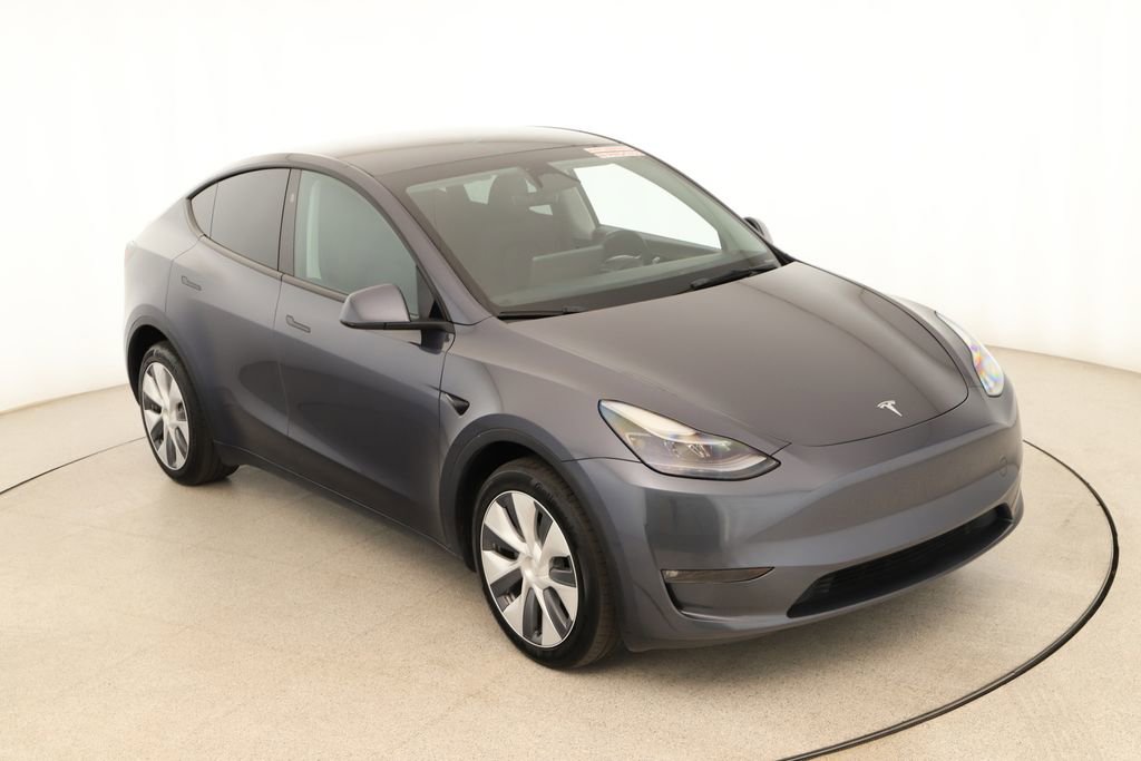 Used 2023 Tesla Model Y Long Range image 38