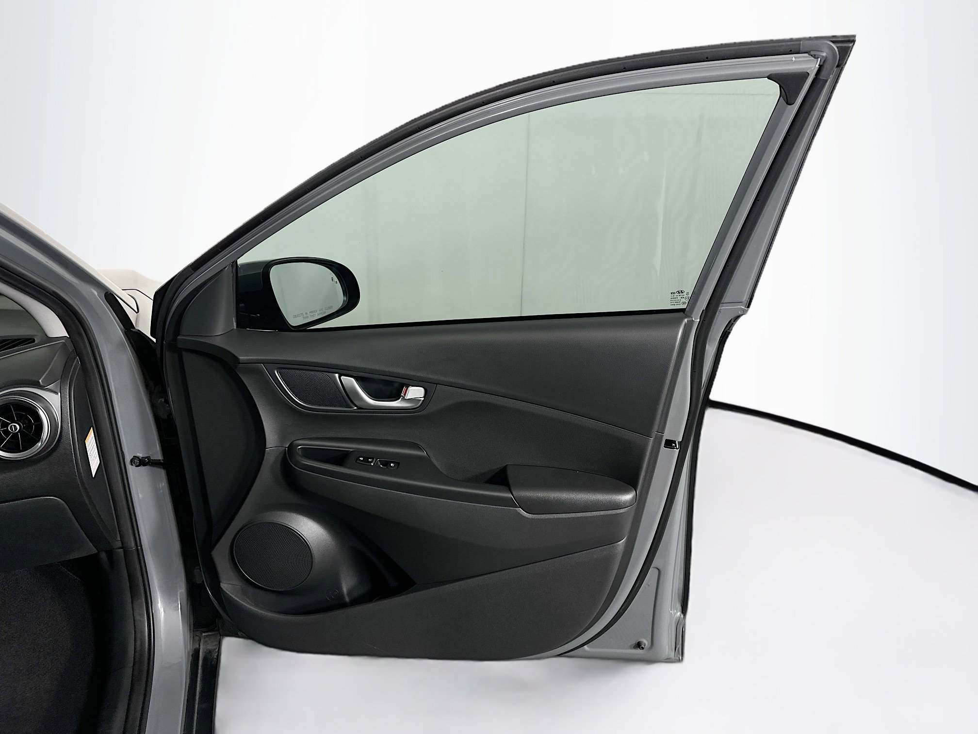 Used 2023 Hyundai Kona SE FWD image 30