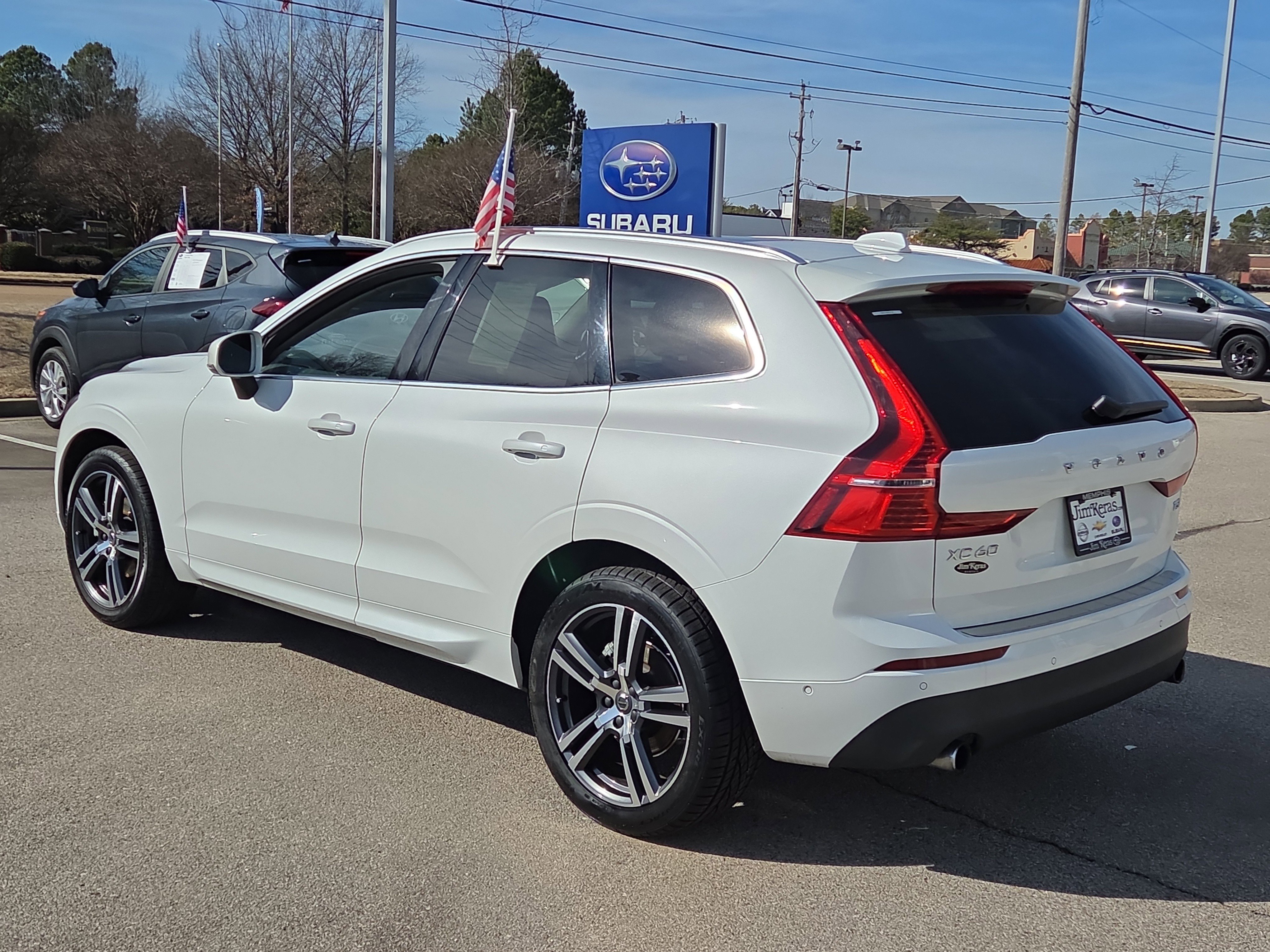 Used 2018 Volvo XC60 T5 Momentum w/ Convenience Package image 5