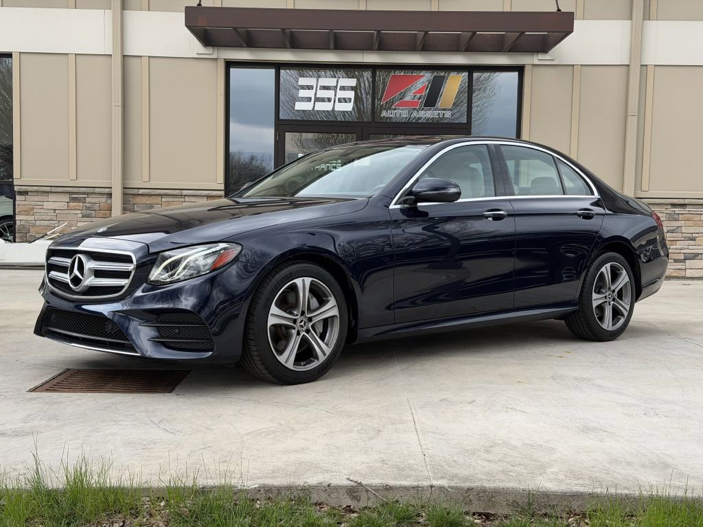 Used 2020 Mercedes-Benz E 350 4MATIC Sedan image 1