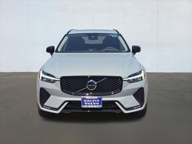 New 2026 Volvo XC60 B5 Ultra w/ Climate Package PRO AWD/4WD image 4