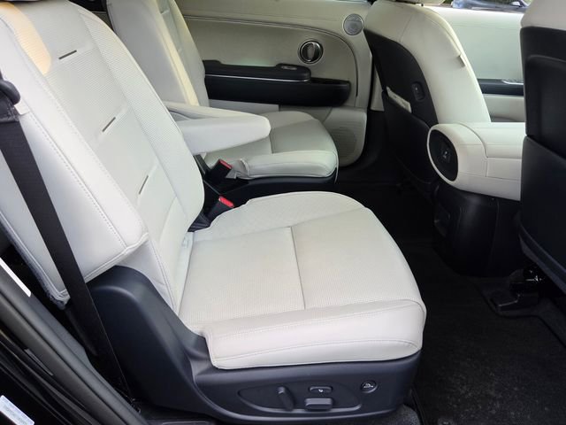 Certified 2026 Hyundai Palisade Calligraphy AWD/4WD image 19