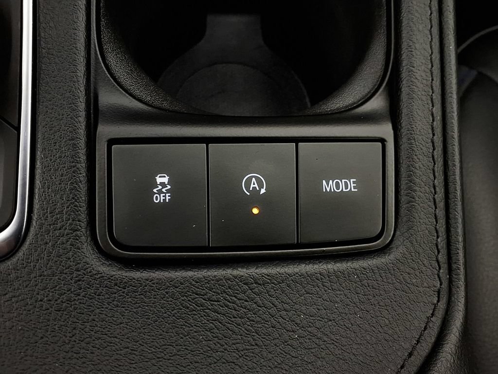 Used 2025 Cadillac XT4 Sport FWD image 23
